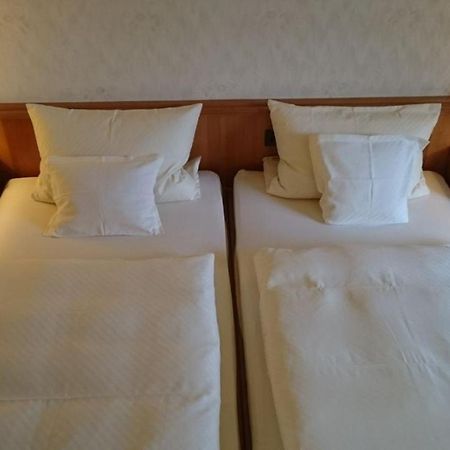 Hotel Zur Bruecke Kevelaer Buitenkant foto