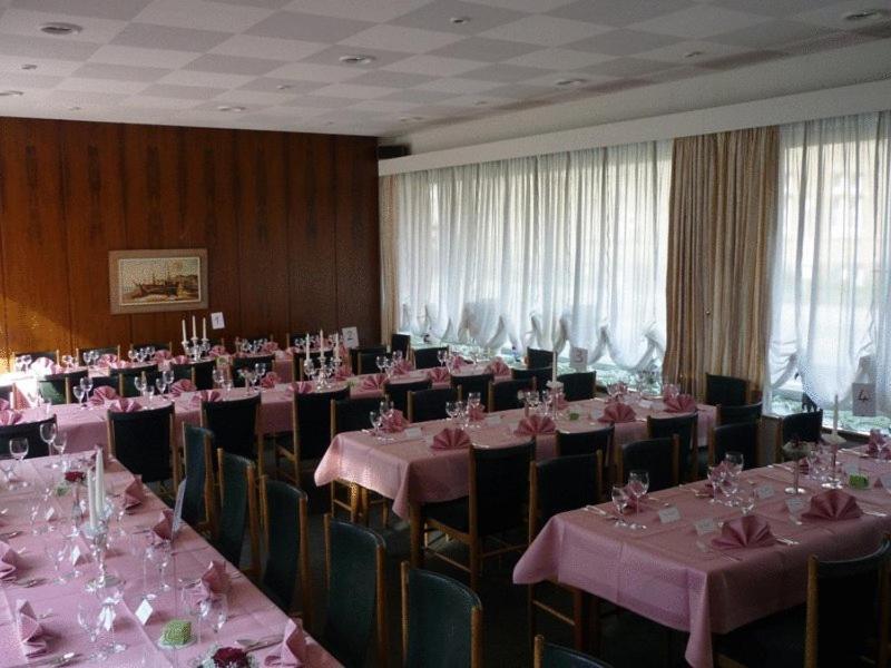 Hotel Zur Bruecke Kevelaer Buitenkant foto
