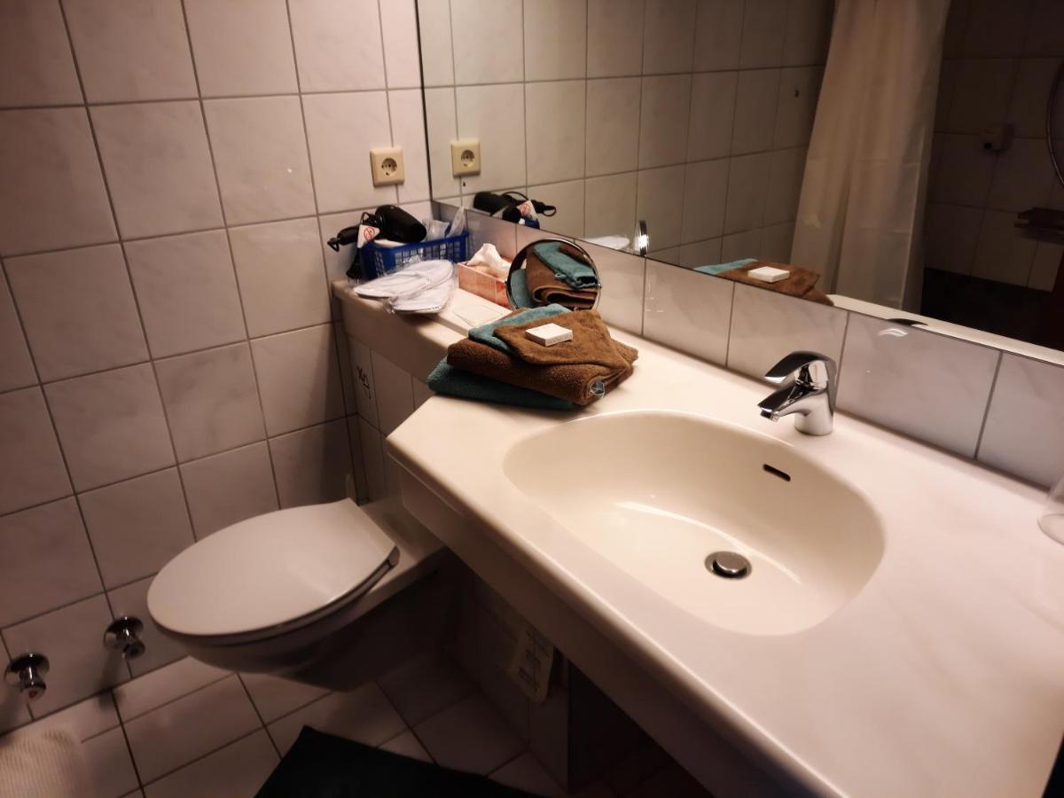 Hotel Zur Bruecke Kevelaer Buitenkant foto